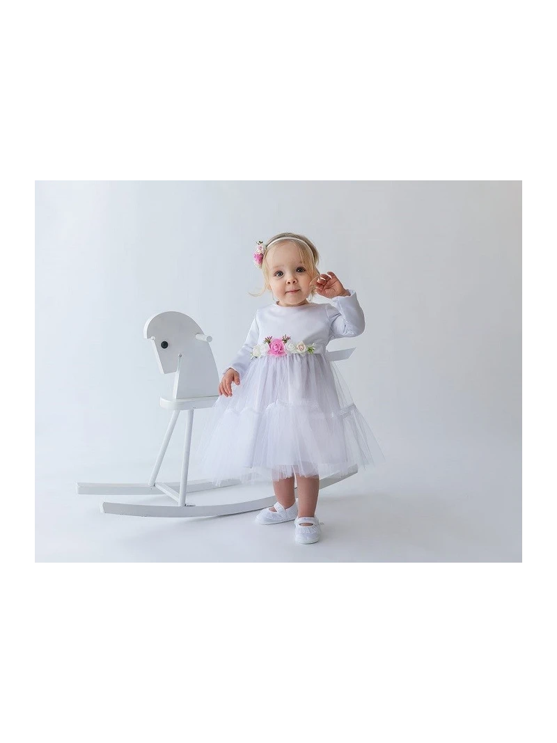 Spoločenské šaty s tylovou sukničkou a kvetmi