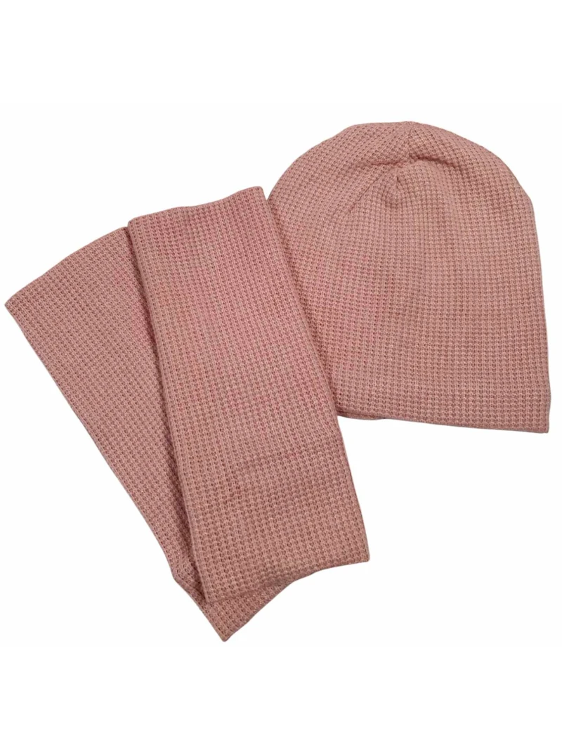 Dievčenský set-čiapka a štucne