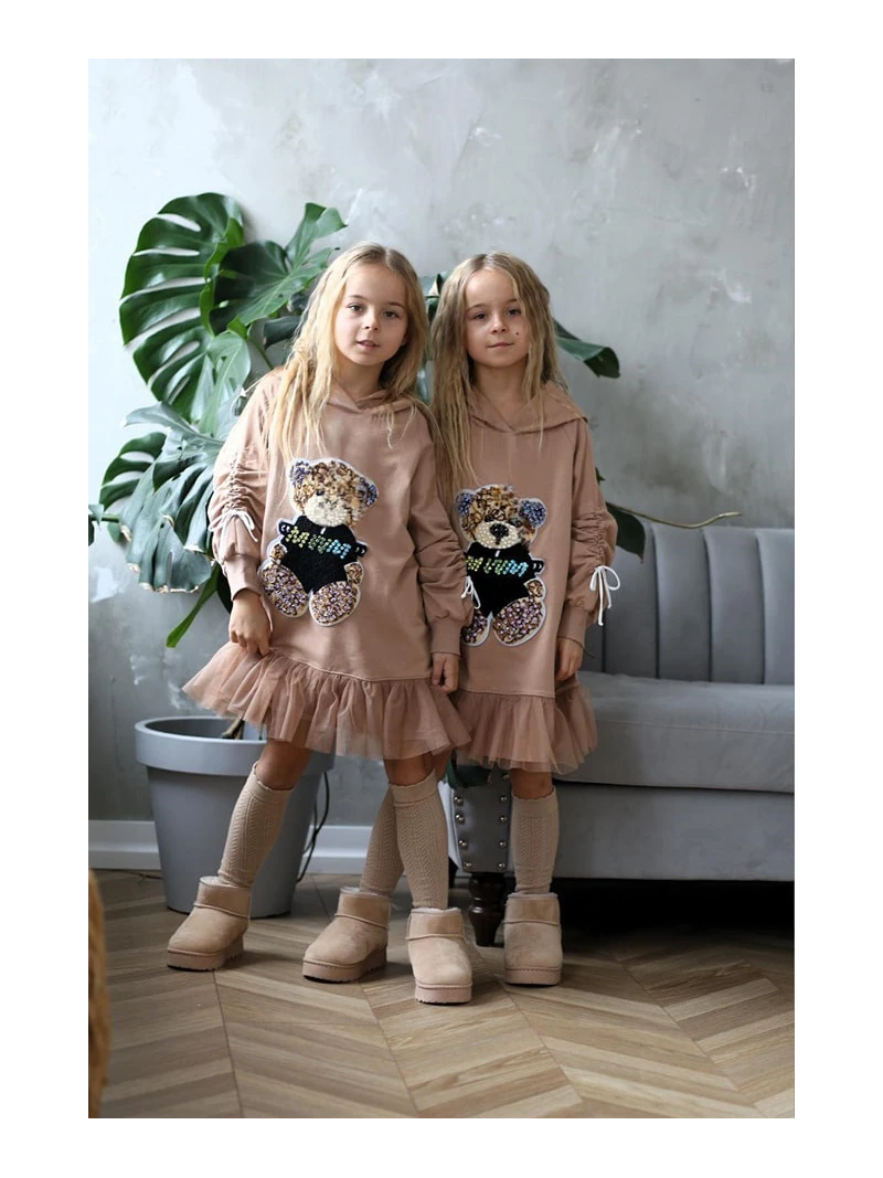 Dievčenské šaty s kapucňou QBA