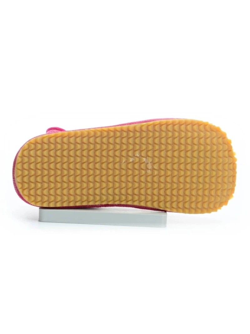 Dievčenské papuče Music uzavreté