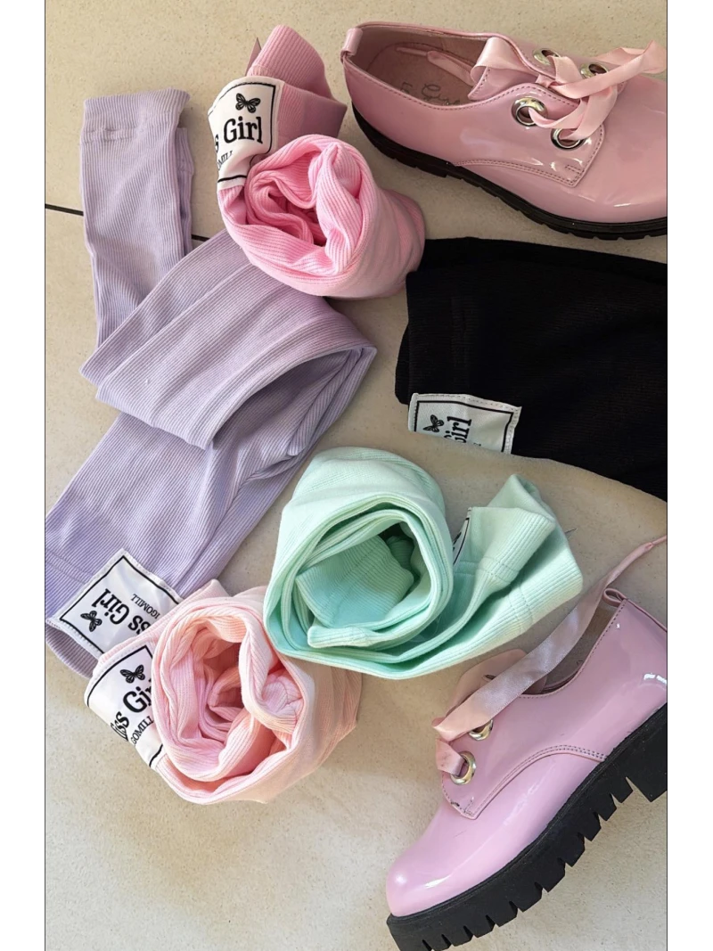 Dievčenské rebrované legíny