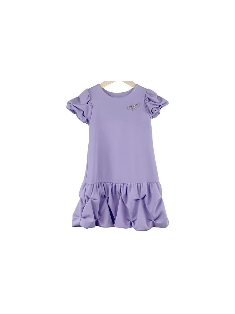 Dievčenské šaty s brošňou