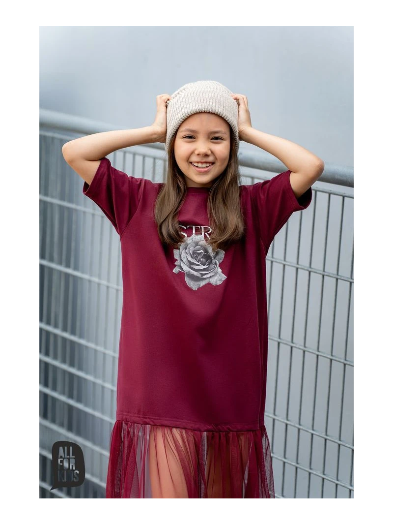 Dievčenské šaty s tylom