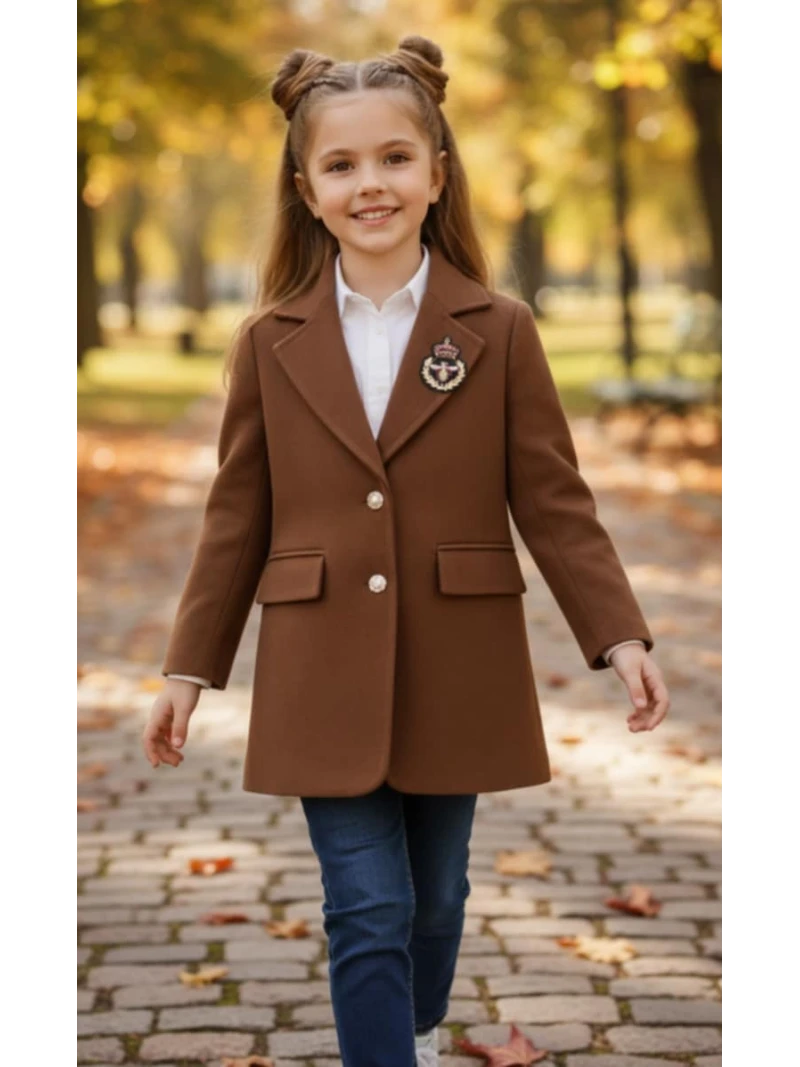 Dievčenský jarný kabát s nášivkou