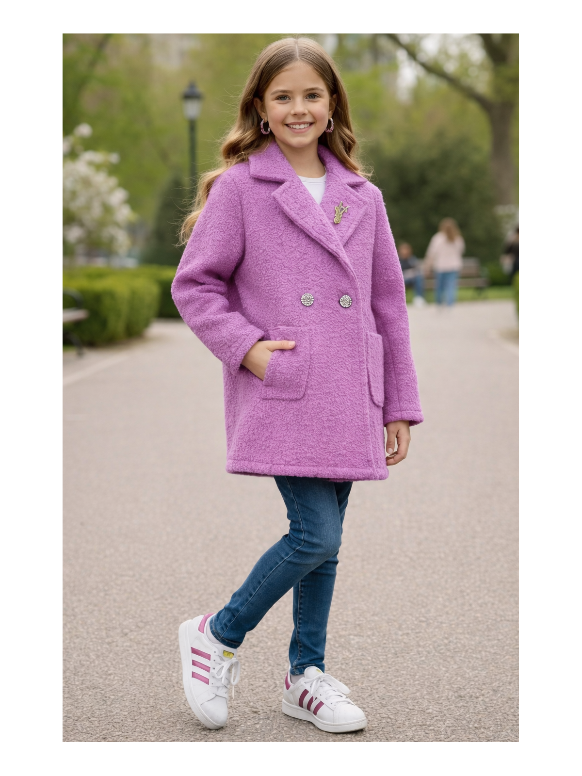 Dievčenský jarný kabát s brošňou 3 farby