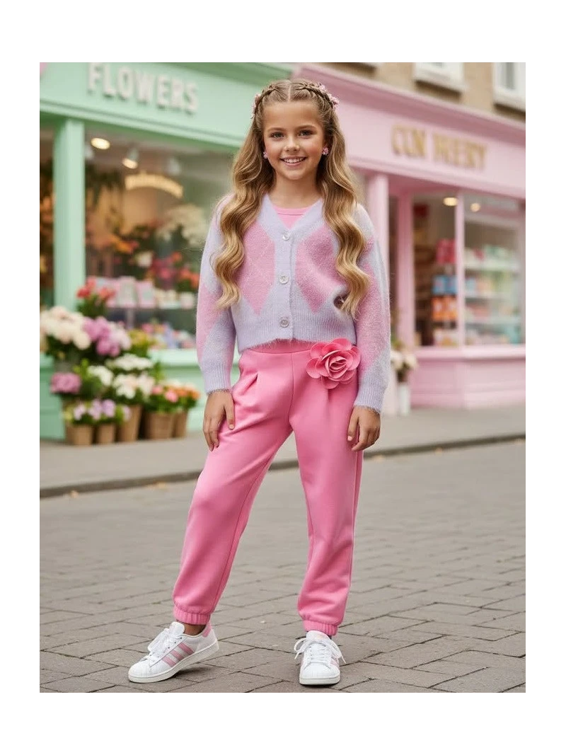 Dievčenské nohavice s kvetinovou brošňou