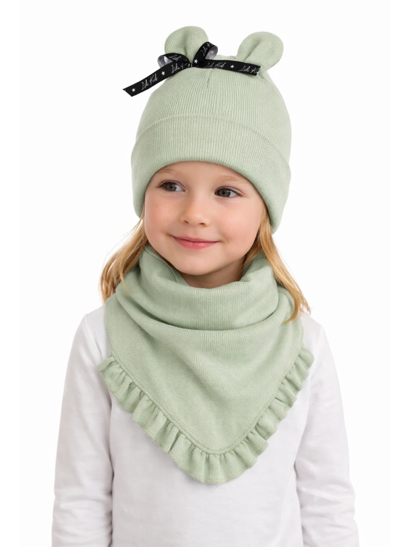 Dievčenská čiapka so šatkou