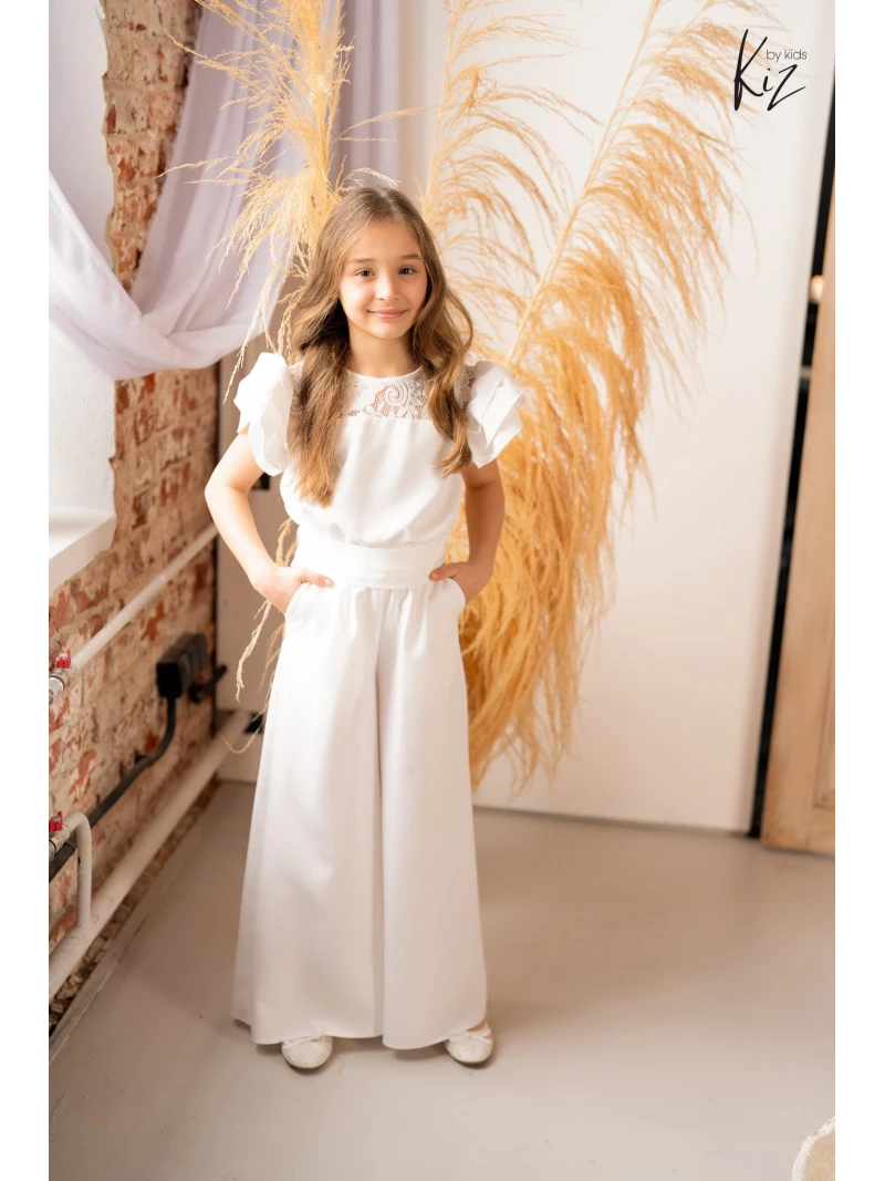 Dievčenský slávnostný overal s čipkou