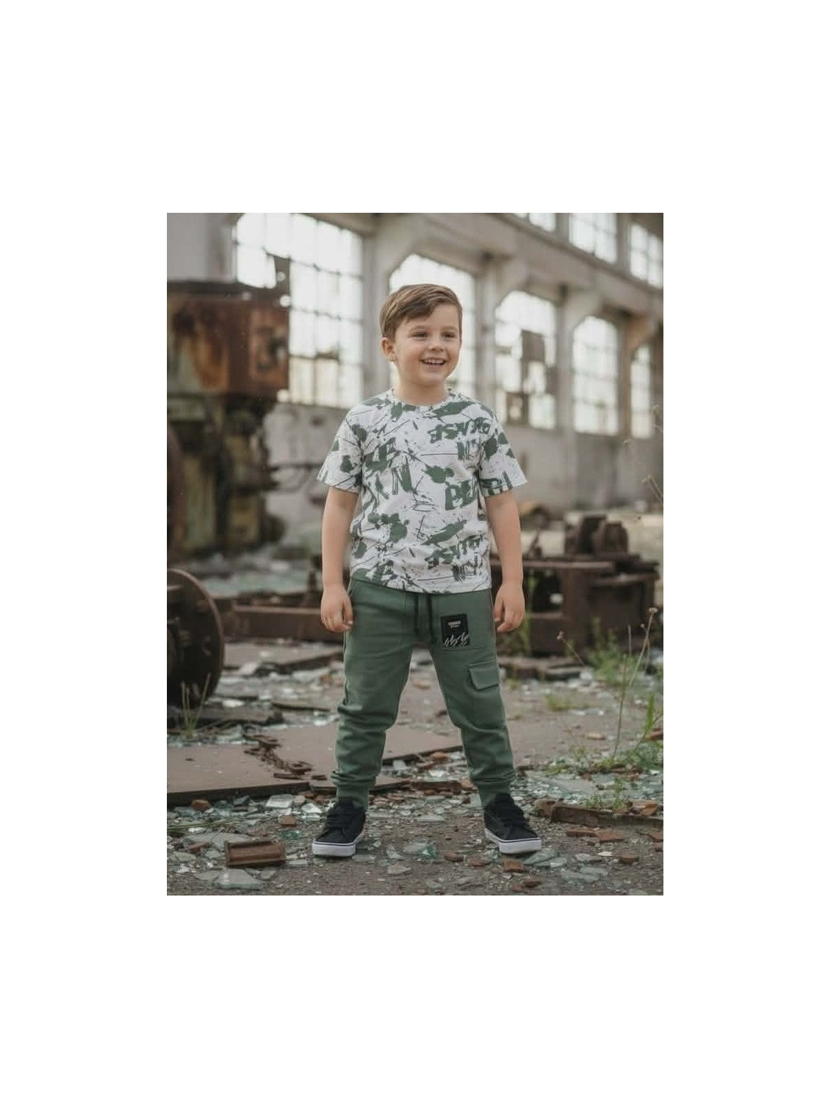 Chlapčenské tepláky s vreckami 2 farby