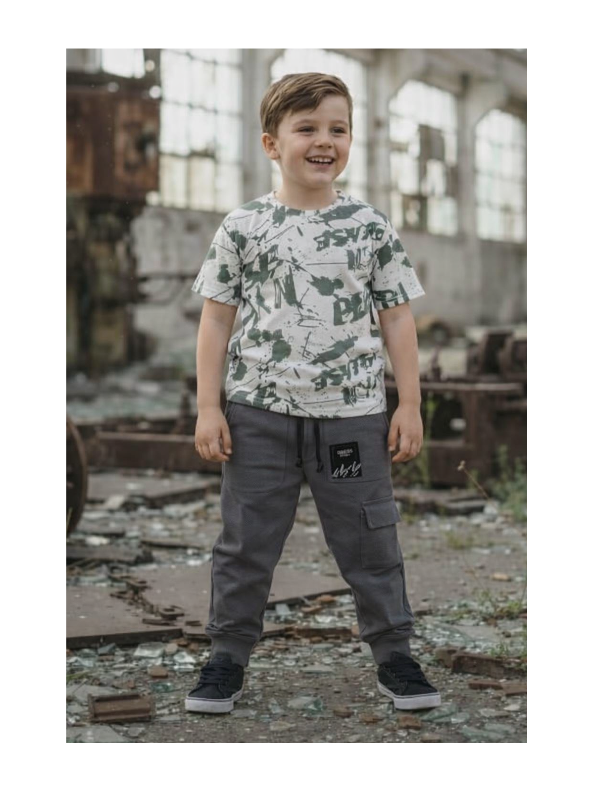 Chlapčenské tepláky s vreckami 2 farby