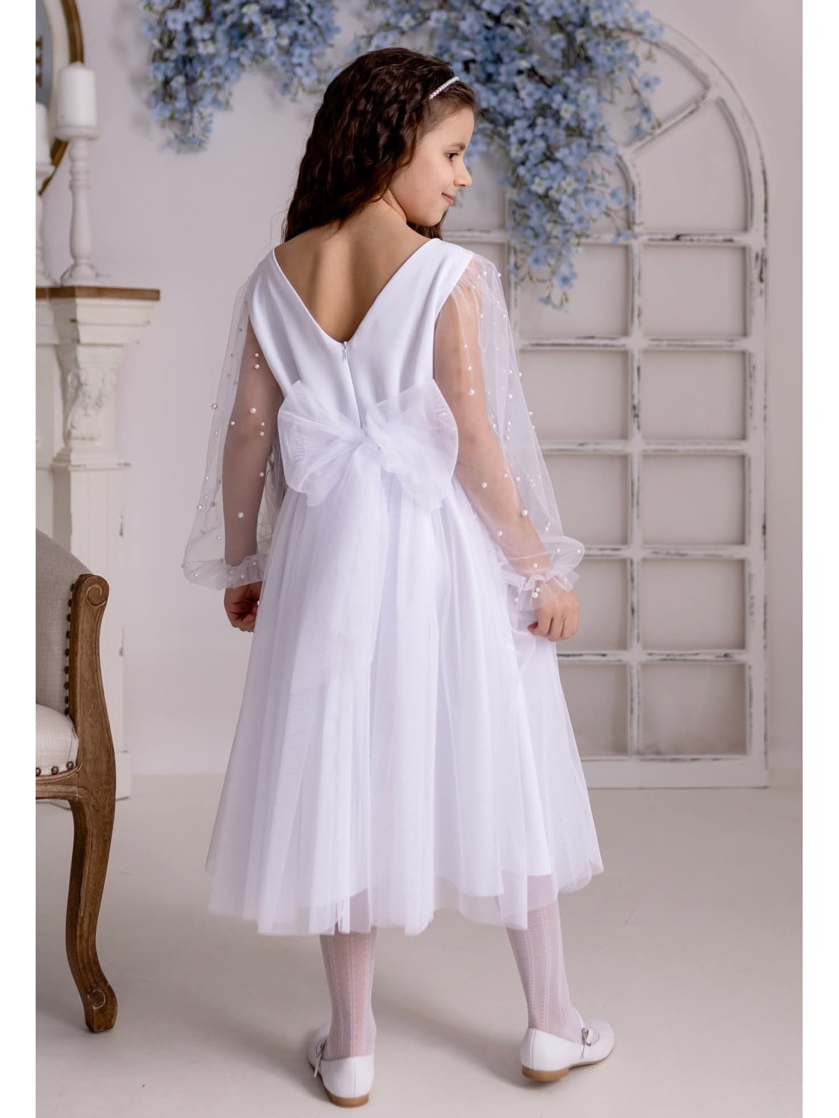 Dievčenské spoločenské šaty s perlami