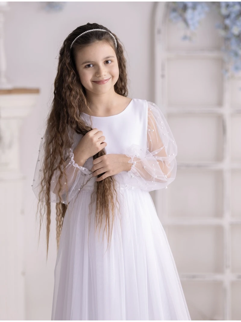 Dievčenské spoločenské šaty s perlami