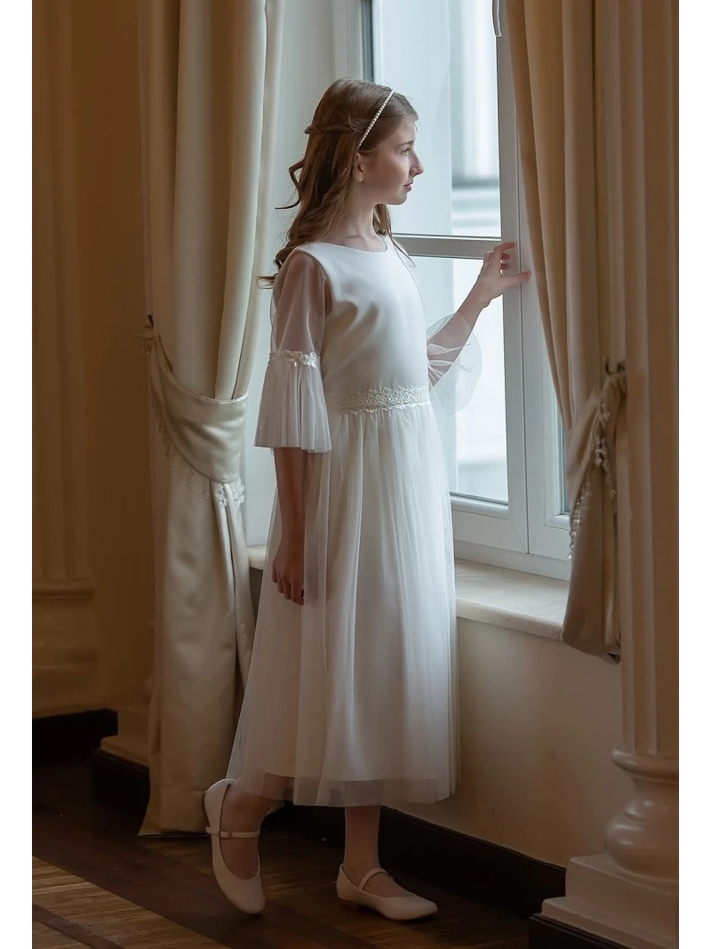 Dievčenské spoločenské šaty s čipkou