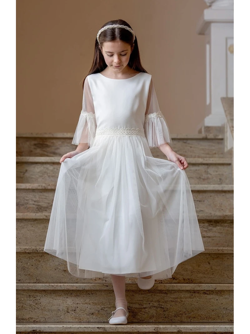 Dievčenské spoločenské šaty s čipkou