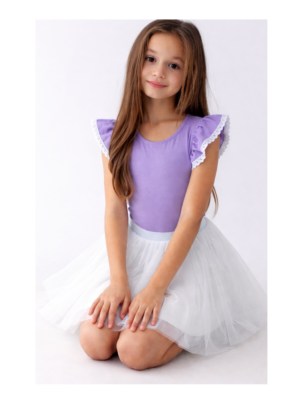 Dievčenské tričko s volánmi a čipkou