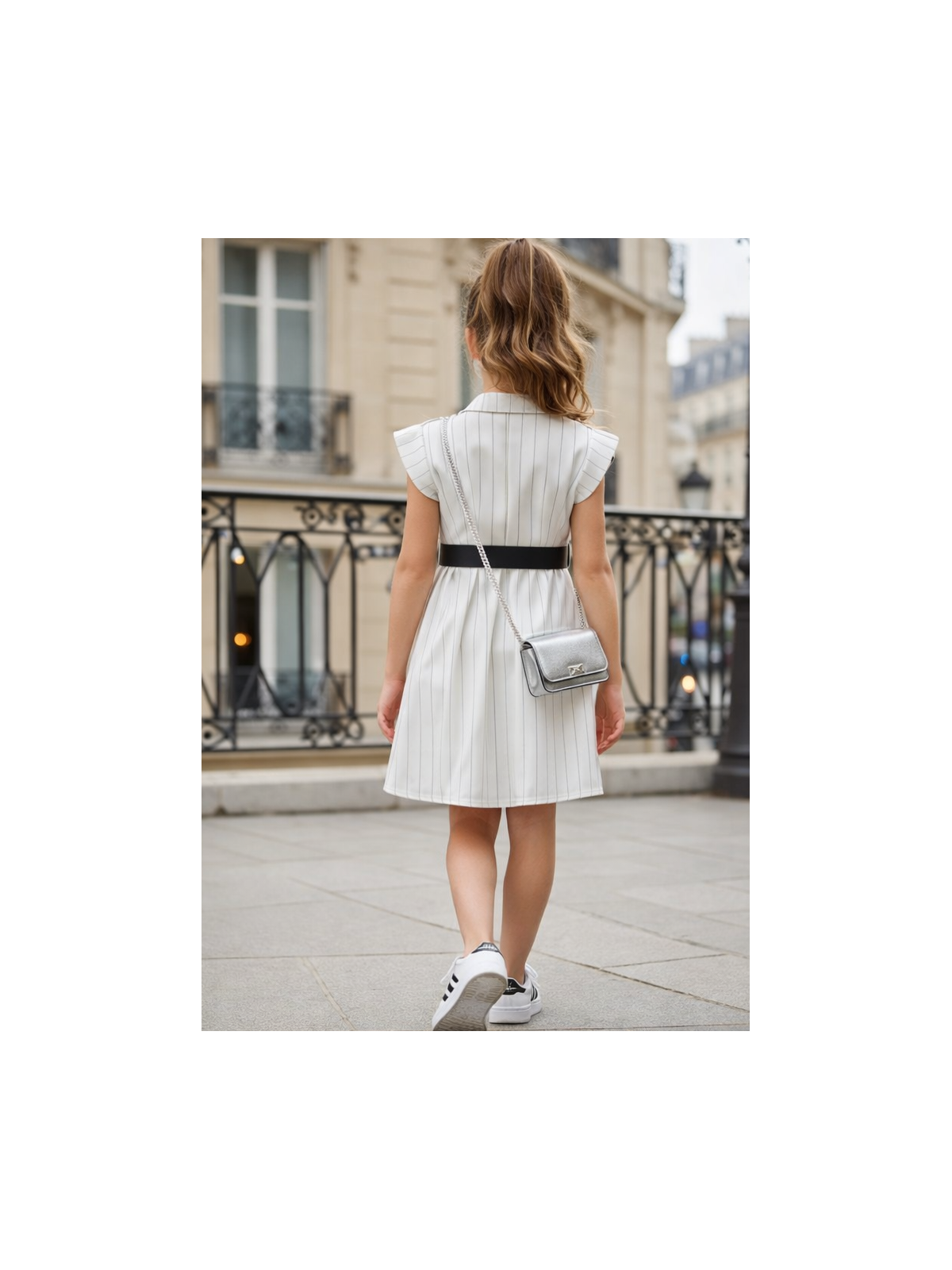 Dievčenské letné šaty s opaskom