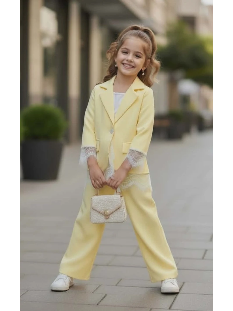 Dievčenské sako s čipkou