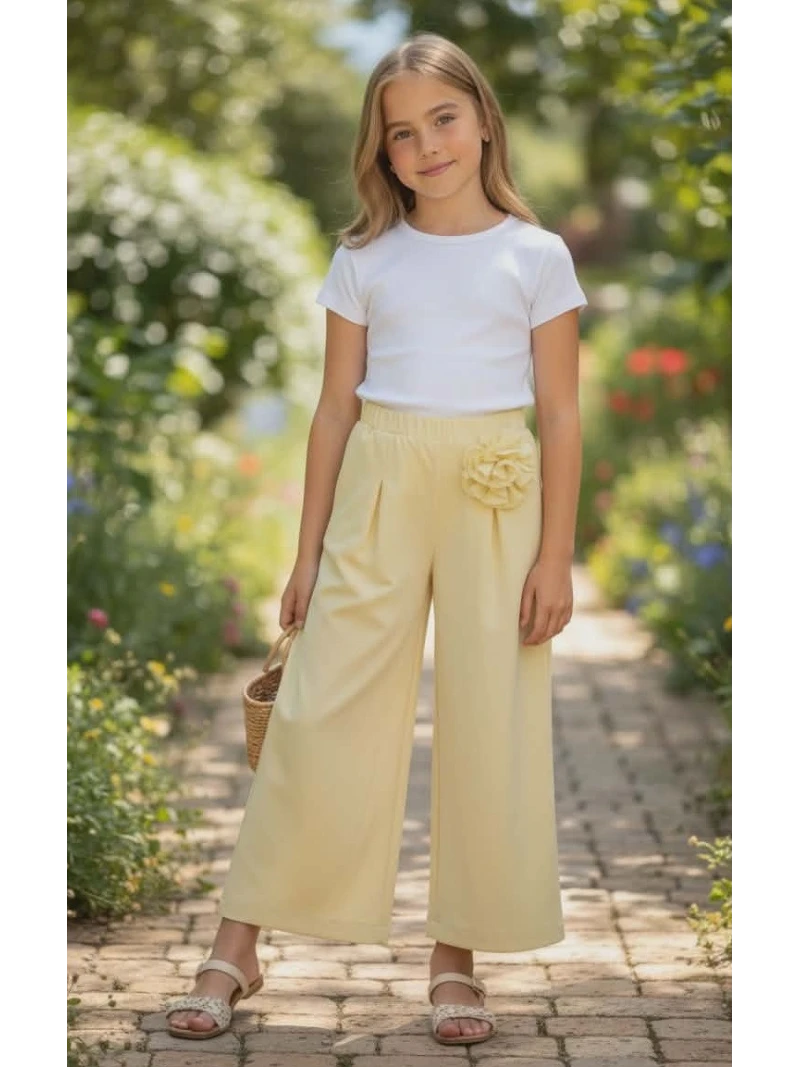 Dievčenské nohavice s kvetom