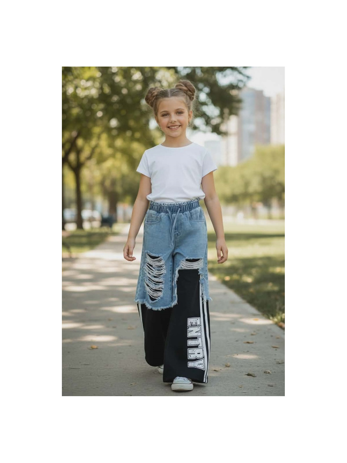 Dievčenské rifle kombinované s teplákovinou