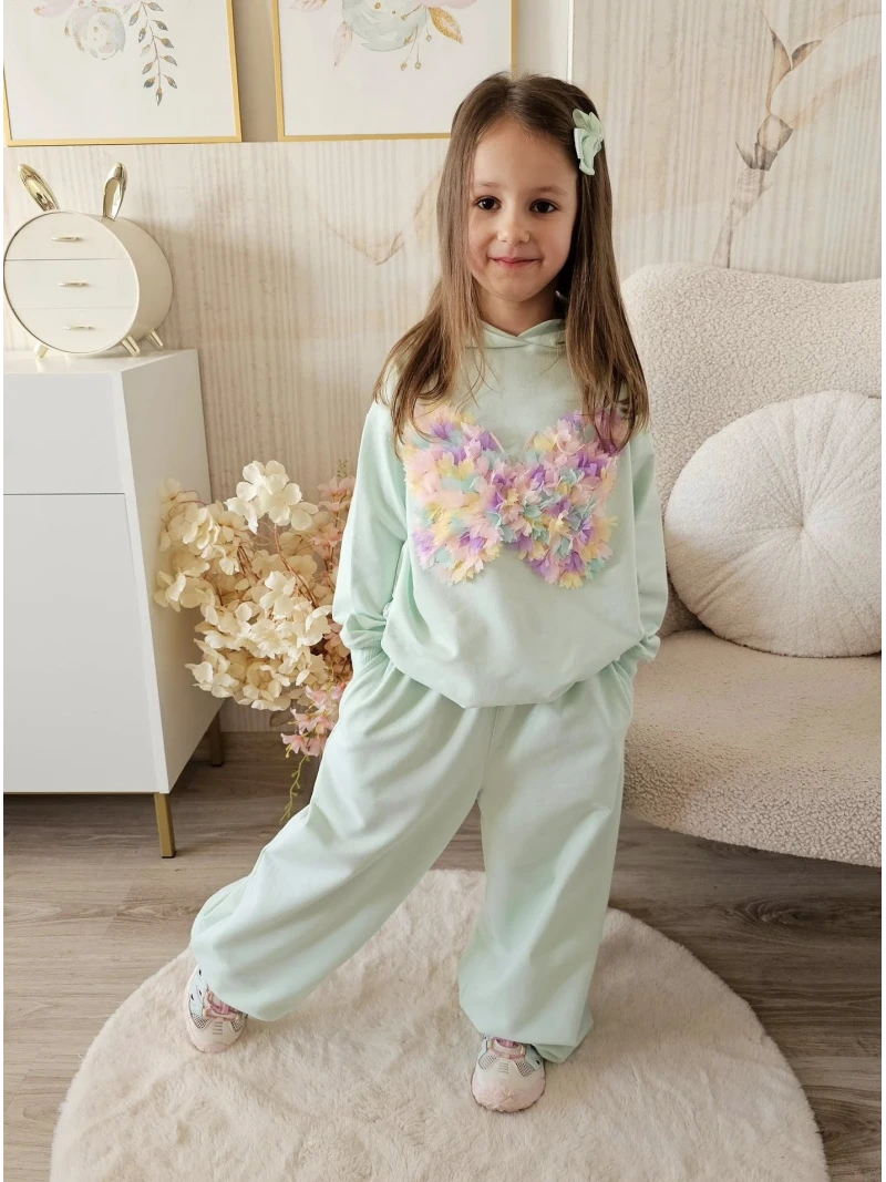 Dievčenská mikina s 3D motýľom